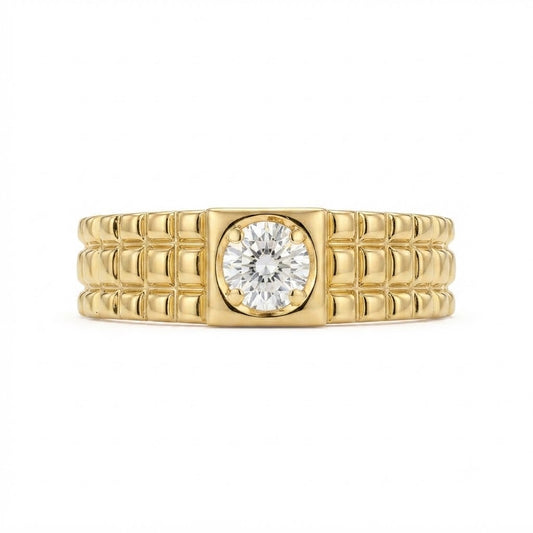 The Solitaire Apex Signet Ring